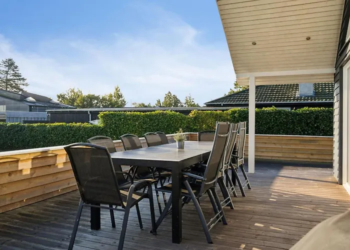 Tajo - 200m From The Sea By Interhome *