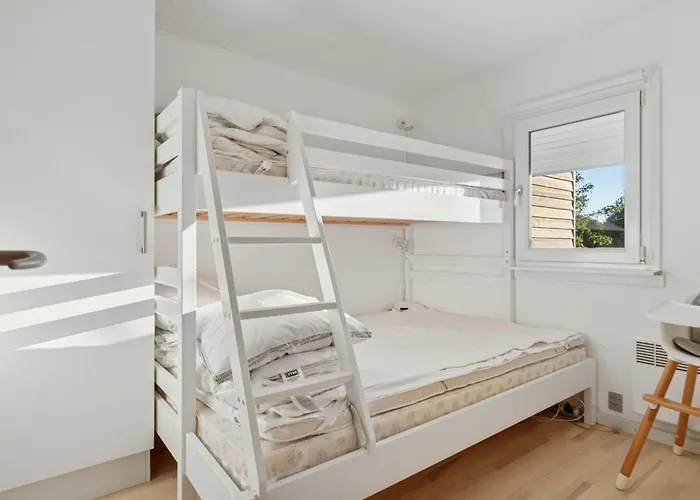 Tajo - 200m From The Sea By Interhome *